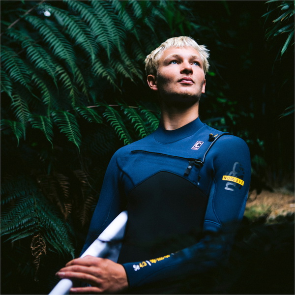 2025 C-Skins Mens NuWave Session 4/3mm Chest Zip Wetsuit C-NSE43MCZ - Black / Bluestone X / Saffron